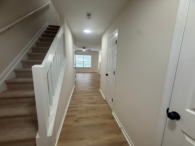 Building Photo - 116 Goldfinch Ave