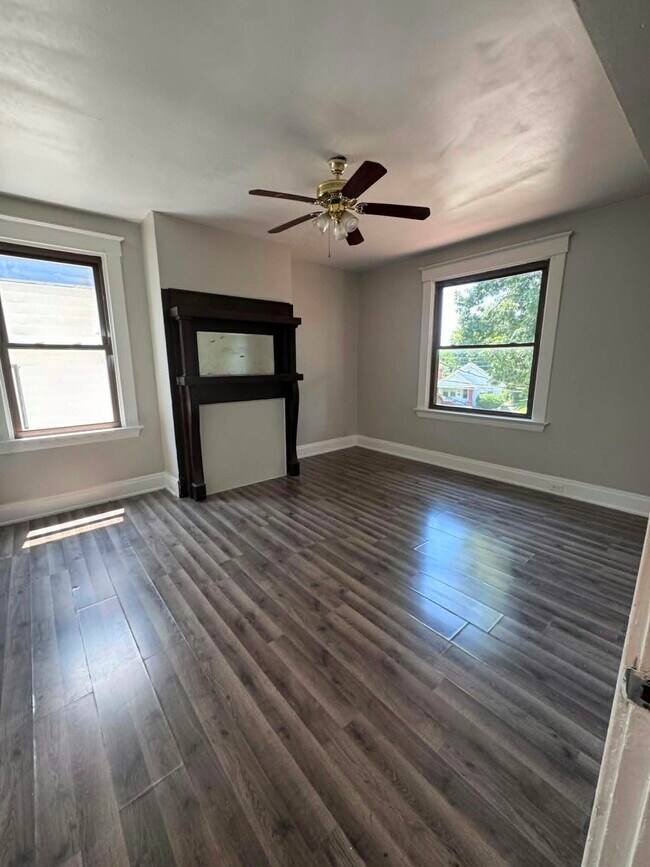 Building Photo - 3054 McHenry Ave
