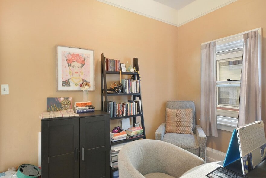 Office - 1534 N Marshall St