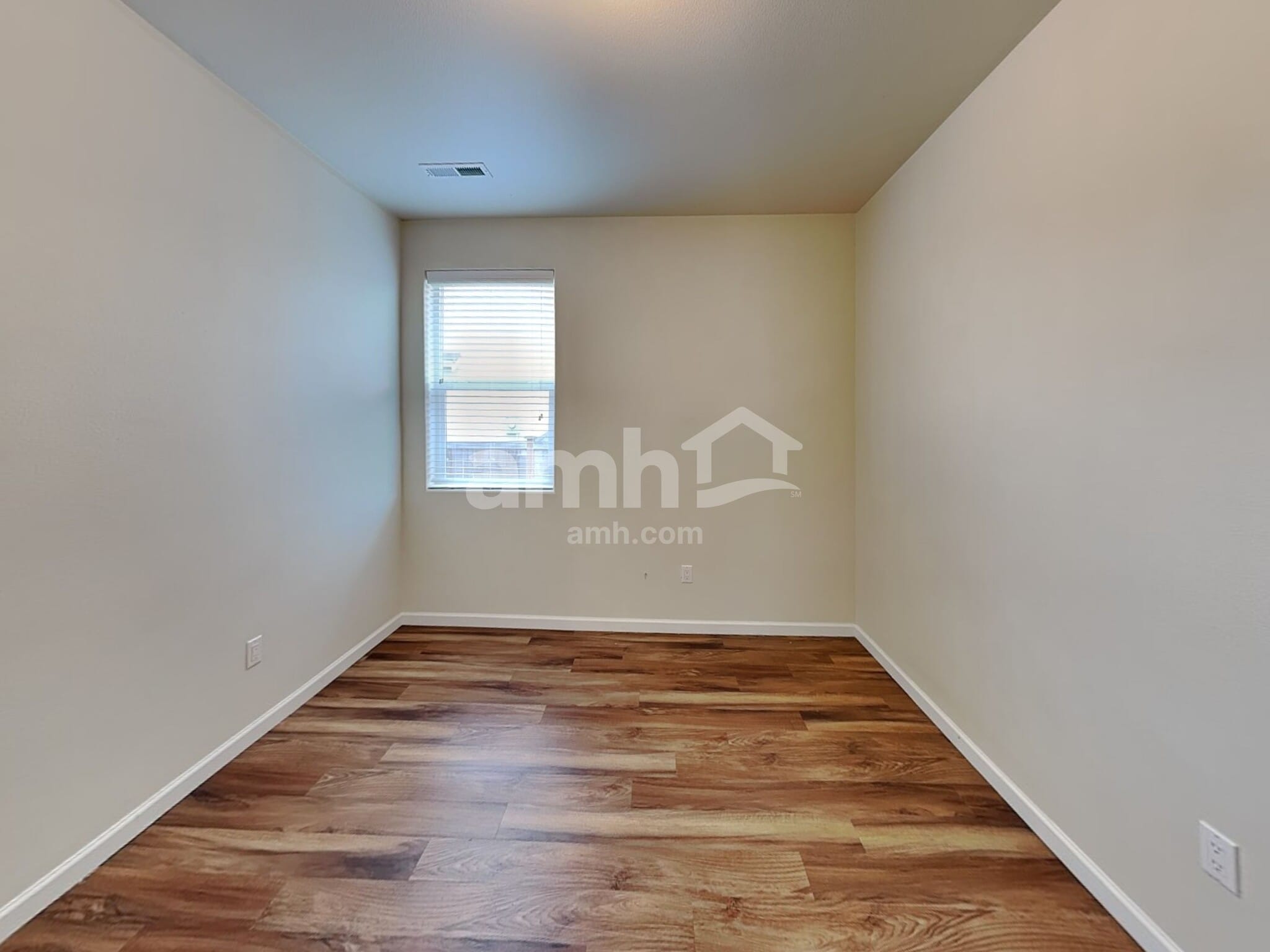 Building Photo - 16602 NE 91st St