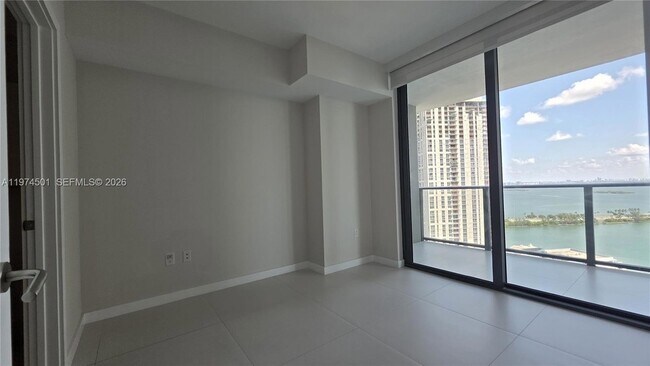 Building Photo - 501 NE 31st St