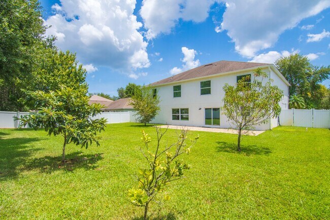 Building Photo - 5947 Ridge Lake Cir