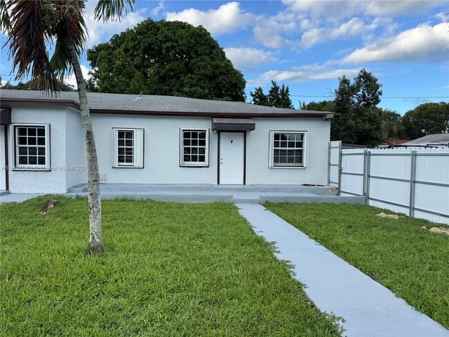 Primary Photo - 555 NW 100th Terrace