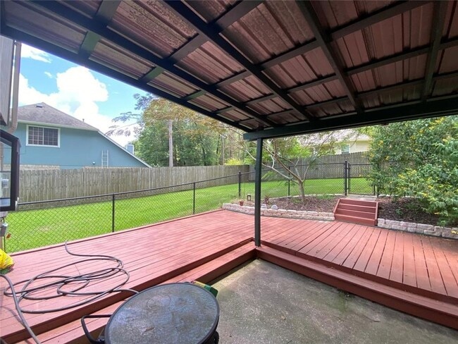 Building Photo - 705 Overbrook Dr