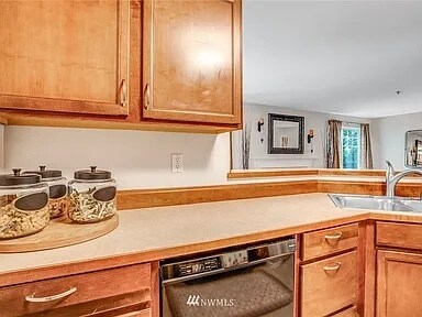 Building Photo - Carlisle Creek Condominium