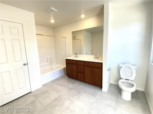 Building Photo - 3730 Trancoso Ave