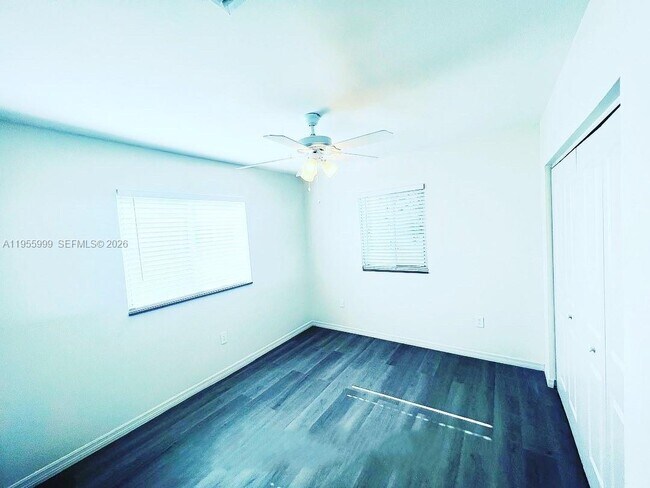 Building Photo - 7128 SW 22nd St