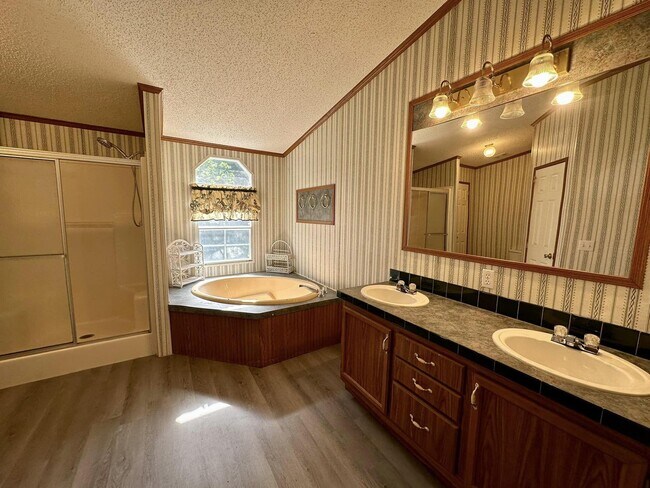 Building Photo - 456 Corbin Gainey Rd