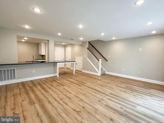 Building Photo - 36 Pennydog Ct