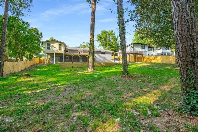 Building Photo - 681 Fielding Ln SW