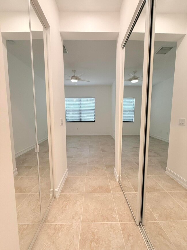 Building Photo - 14572 White Jade Terrace