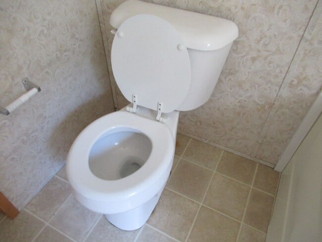 Building Photo - 406 Crystal Dr