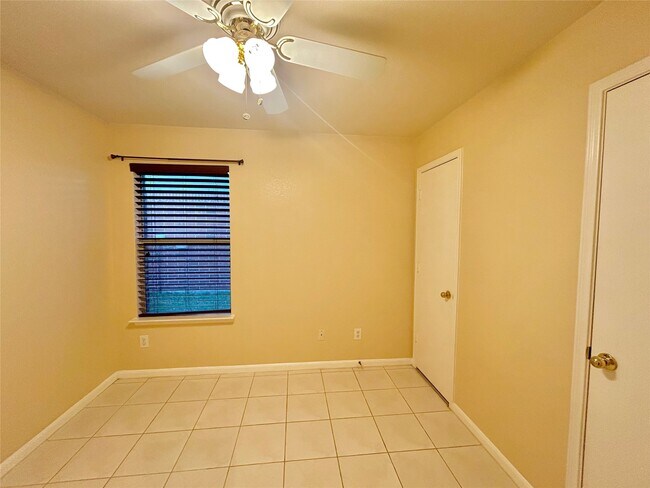 Building Photo - 15111 Falmouth Ave