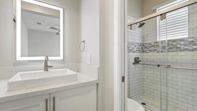Building Photo - 1103 Plumeria Way