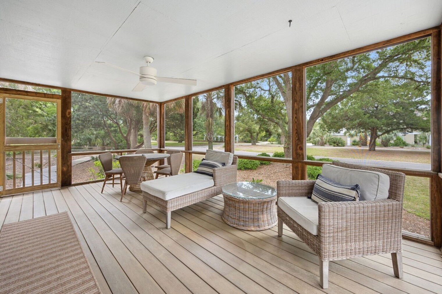 Building Photo - 162 Pioneer Loop