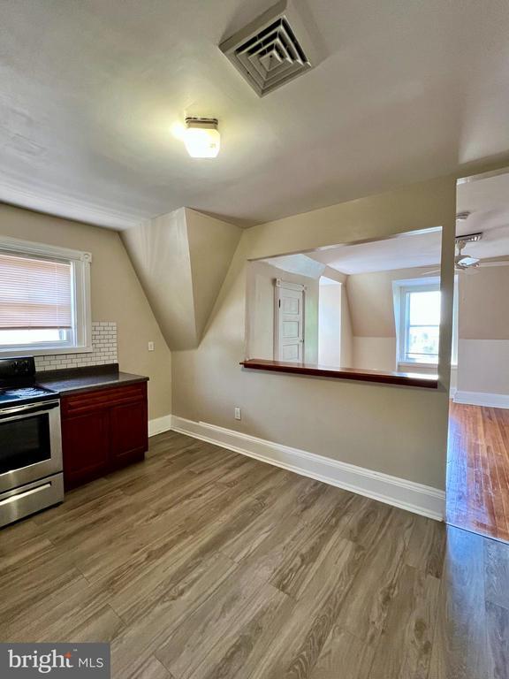 Building Photo - 928 N 63rd St