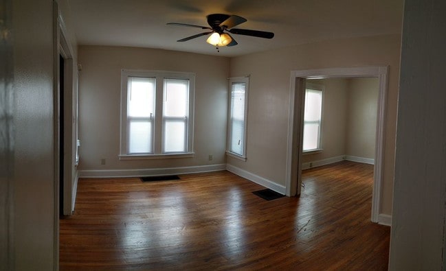 Building Photo - 90 Conklin Ave