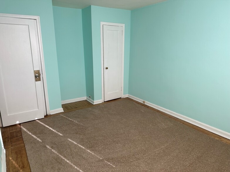 Building Photo - 3 Corbin Ct