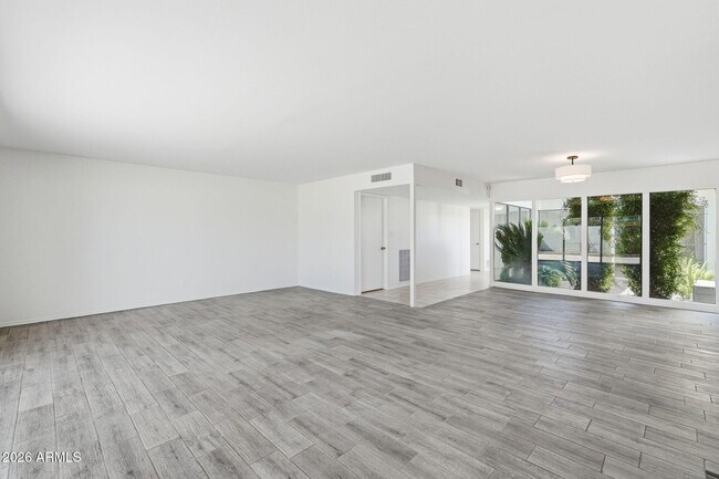 Building Photo - 7238 E Joshua Tree Ln
