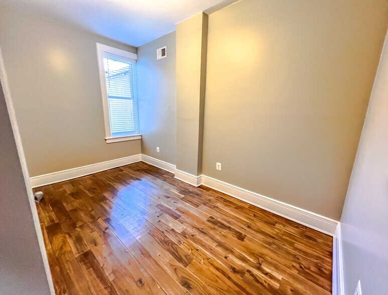 Building Photo - 426 Mosher St