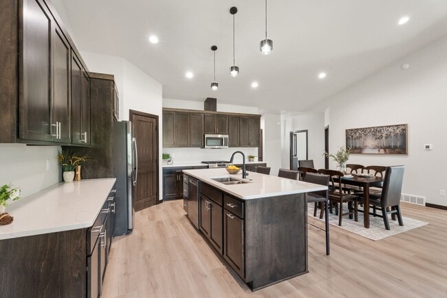 Building Photo - New Construction!