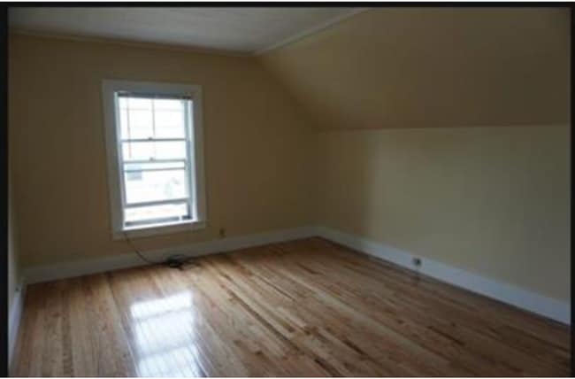 Building Photo - 249 Marlboro St