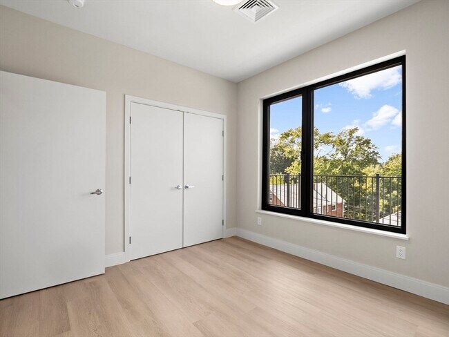 Building Photo - 249 Corey Rd