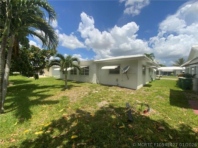 Building Photo - 7104 NW 70th St