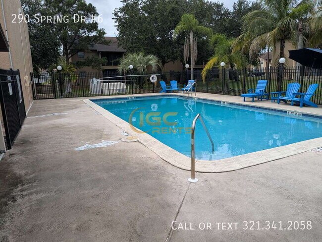 Building Photo - 290 Spring Dr