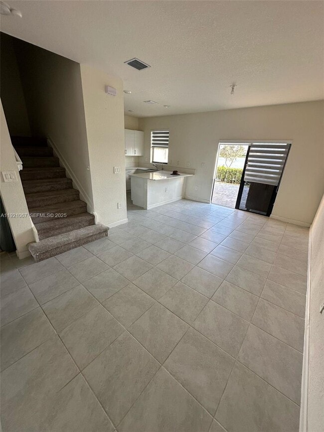 Building Photo - 3302 W 114th Terrace