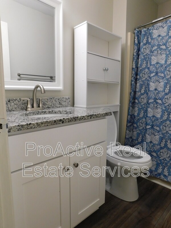 Building Photo - 1433 Drumheller Dr