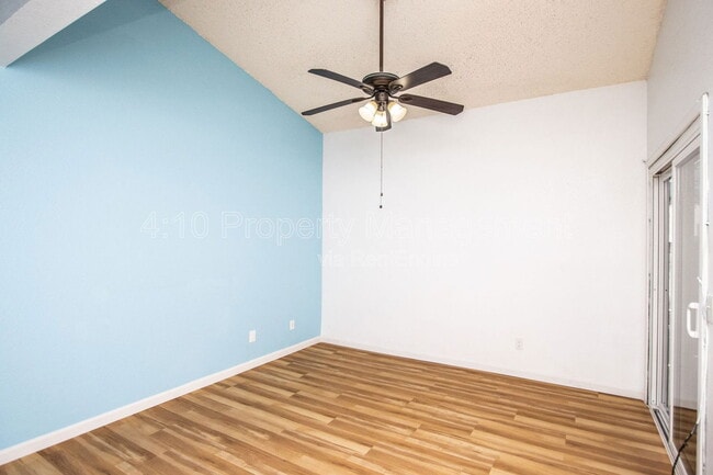 Building Photo - 1718 S Longmore