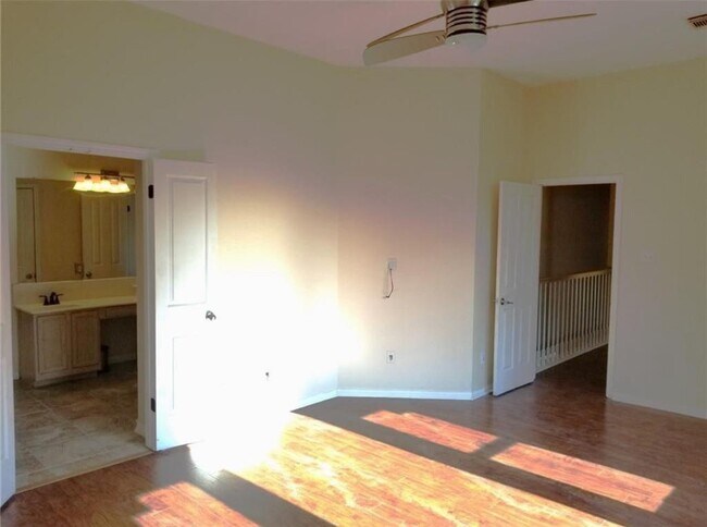 Building Photo - 406 Settlers Valley Dr