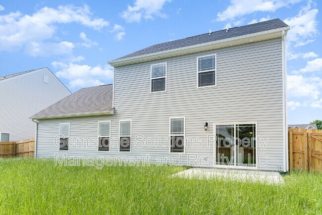 Building Photo - 2003 Vanguard Ct