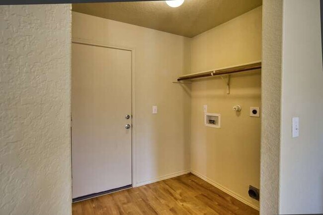 Building Photo - Hunters Pond - 10702 Goose Way, San Antoni...