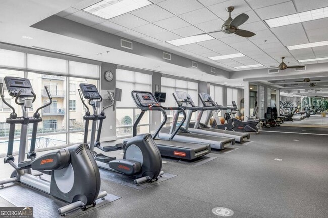 Building Photo - 711 Cosmopolitan Dr NE