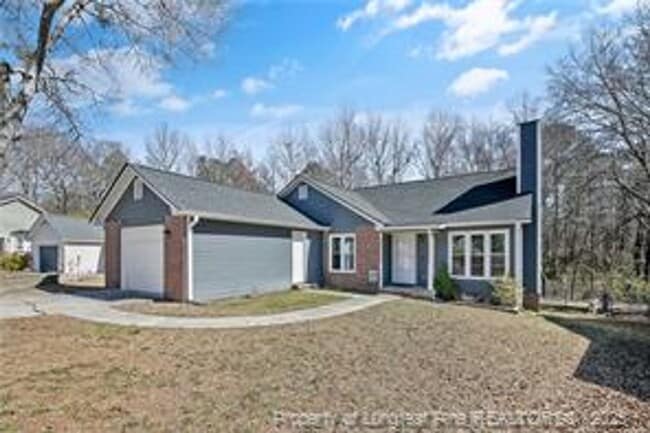 Building Photo - 2527 SIlverbell
