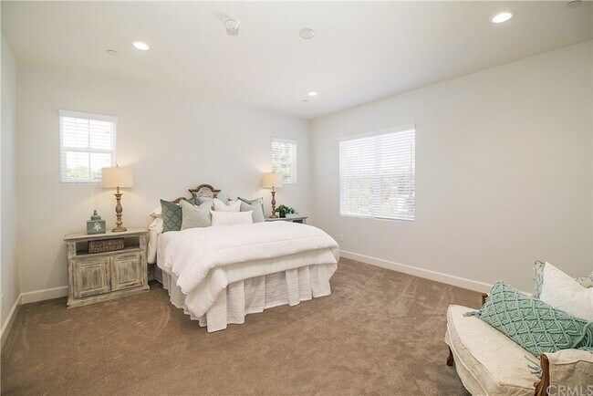 Building Photo - 1045 Hope Ln