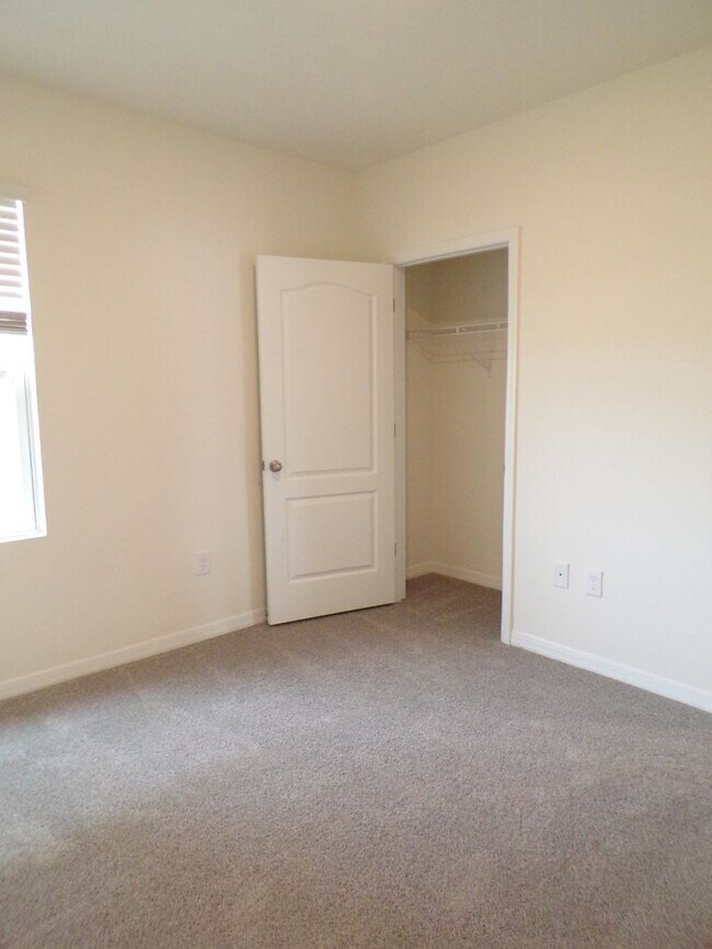 Building Photo - 4347 Testana Ln