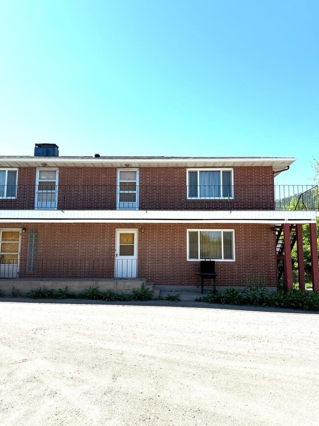 Building Photo - 22 S Montana Ave