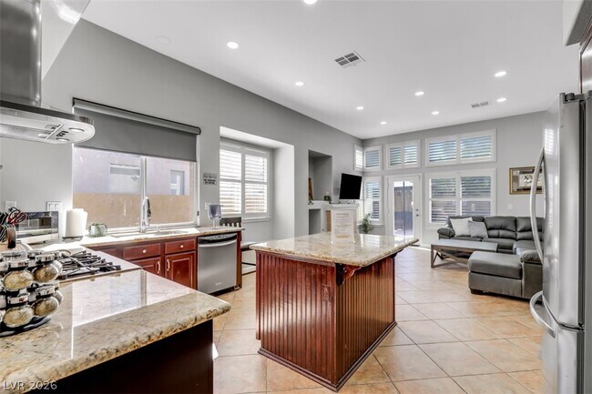 Building Photo - 7855 Windward Rd