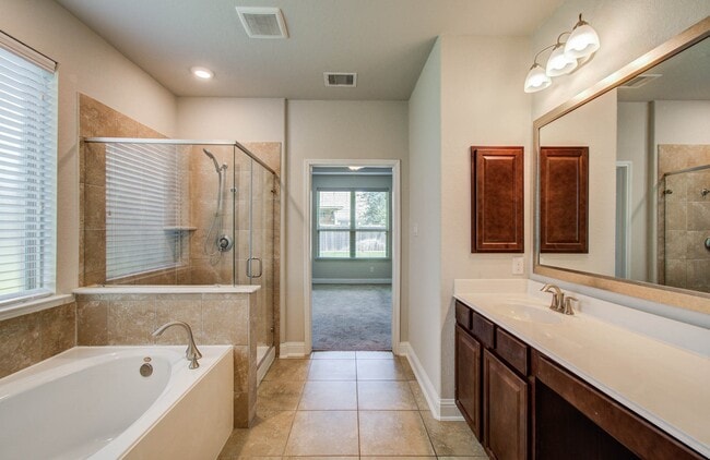 Building Photo - 16114 Devils River Ct