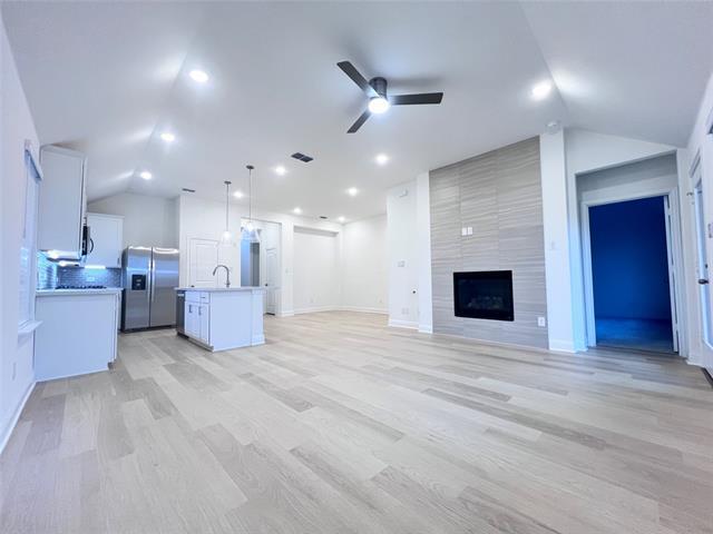 Building Photo - 1805 Willowhurst Ln