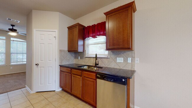 Building Photo - PRICE DROP $2,150! CORNER LOT HOME IN COVE BY FORT HOOD!!!