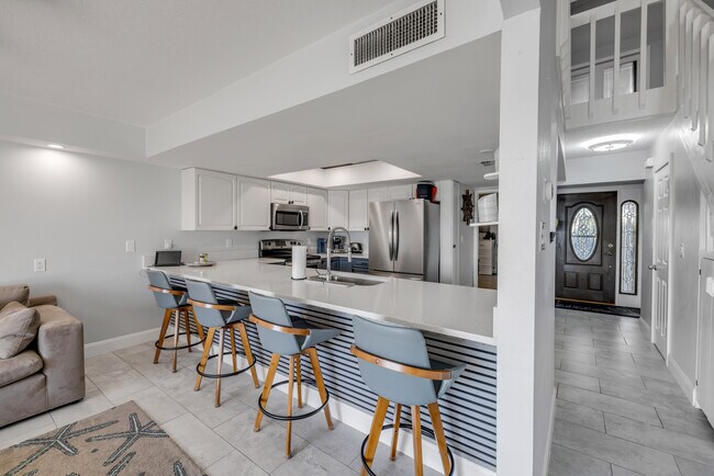 Building Photo - 129 Lagoon Ct