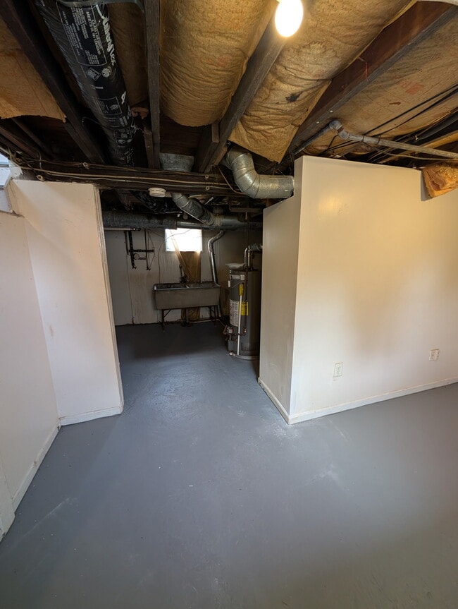 Building Photo - 1705 Burlingame Ave SW
