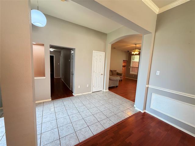 Building Photo - 301 Mimosa Dr