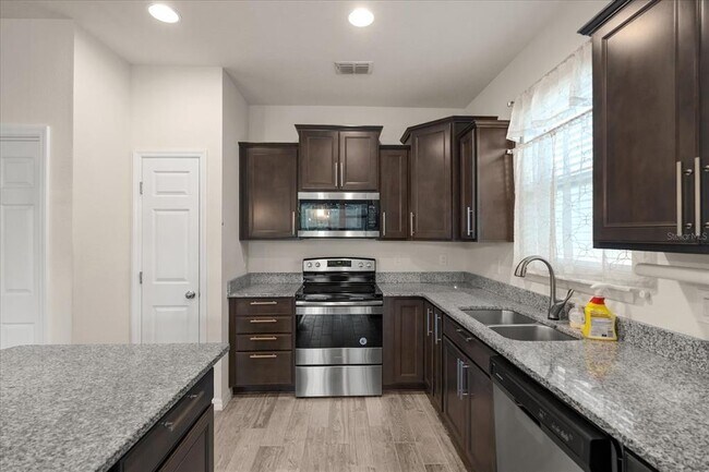 Building Photo - 3559 Southern Cross Lp