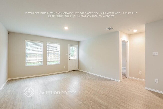 Building Photo - 5711 Leon Pl