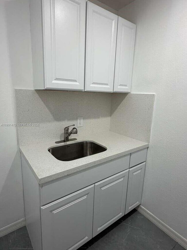 Building Photo - 1946 NE 167th St